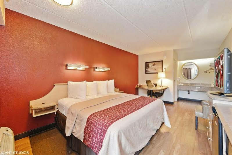 Red Roof Fairgrounds - Casino Motel 2*