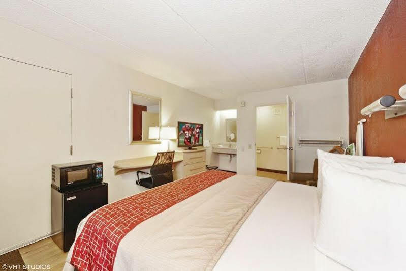 Red Roof Fairgrounds - Casino Motel 2*